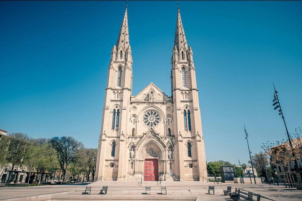 Le Contemporain-2 Chambres-Vue Eglise Saint Paul Nîmes Exteriör bild